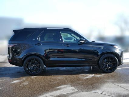 2024 Land Rover Discovery Minneapolis MN