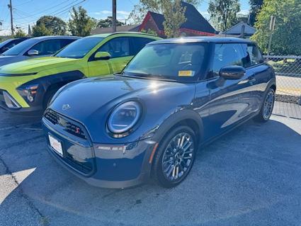 2025 MINI Hardtop Goshen NY