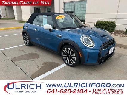 2022 MINI Cooper Pella IA