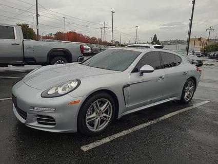 2016 Porsche Panamera