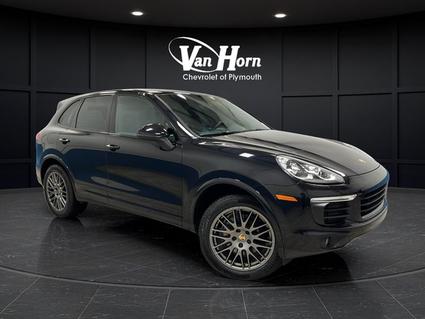 2017 Porsche Cayenne Plymouth WI