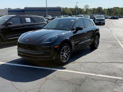 2022 Porsche Macan St. Louis MO