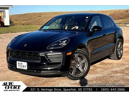2022 Porsche Macan Spearfish SD