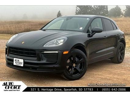 2022 Porsche Macan Spearfish SD