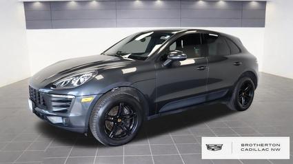 2017 Porsche Macan  