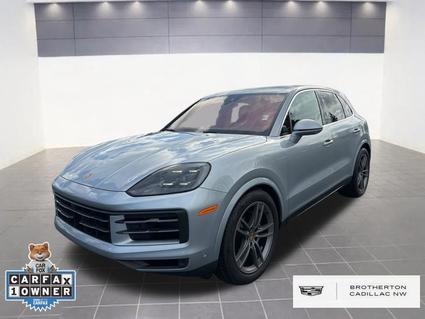 2024 Porsche Cayenne  