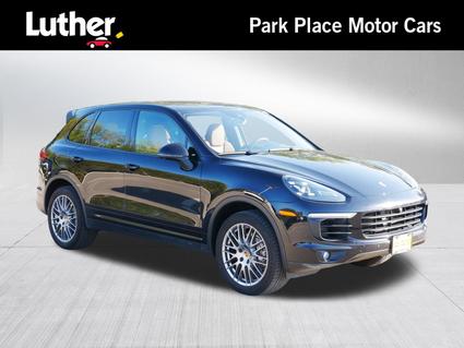 2016 Porsche Cayenne Rochester MN