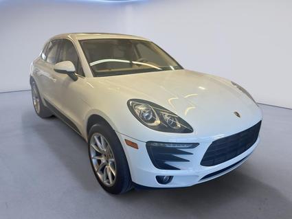 2016 Porsche Macan Brunswick OH