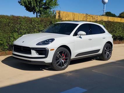 2024 Porsche Macan Destin FL
