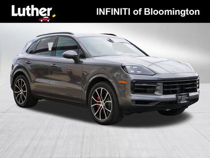 2024 Porsche Cayenne Minneapolis MN