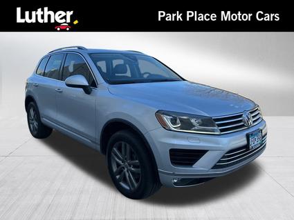 2016 Volkswagen Touareg Rochester MN