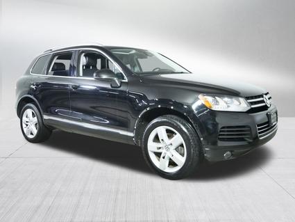 2011 Volkswagen Touareg Minneapolis MN