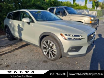 2022 Volvo V60 Cross Country Fort Myers FL