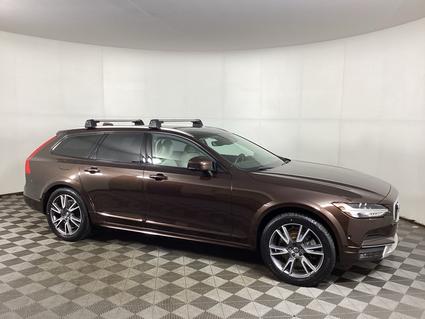 2017 Volvo V90 Cross Country Grandville MI