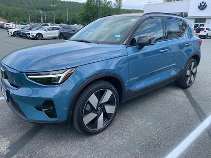 2024 Volvo XC40 Cliffton Park NY