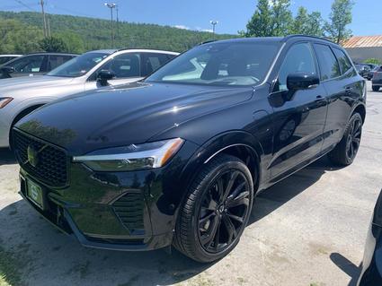 2025 Volvo XC60 Cliffton Park NY