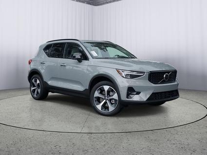 2026 Volvo XC40 Fort Myers FL