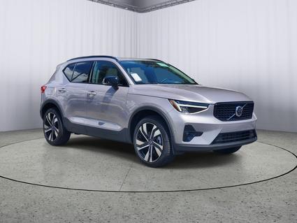 2026 Volvo XC40 Fort Myers FL