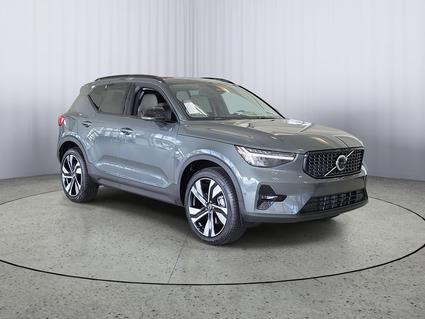 2026 Volvo XC40 Fort Myers FL