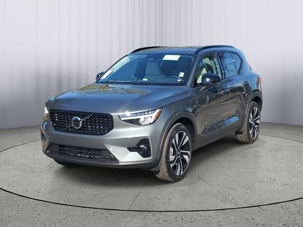 2026 Volvo XC40 Fort Myers FL