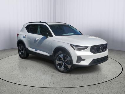 2026 Volvo XC40 Fort Myers FL