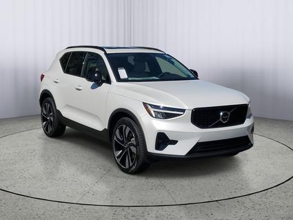 2026 Volvo XC40 Fort Myers FL