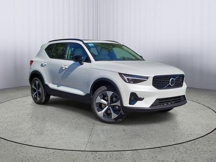 2026 Volvo XC40 Fort Myers FL