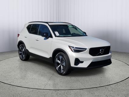 2026 Volvo XC40 Fort Myers FL