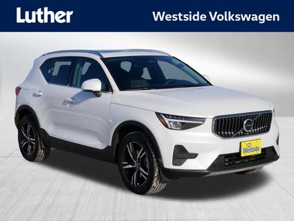 2025 Volvo XC40 Minneapolis MN