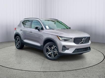 2026 Volvo XC40 Fort Myers FL