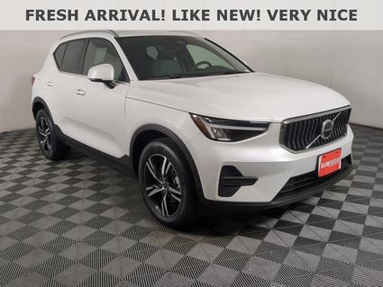 2025 Volvo XC40 Champaign IL