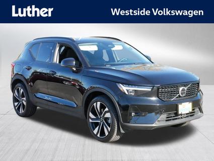 2024 Volvo XC40 Minneapolis MN
