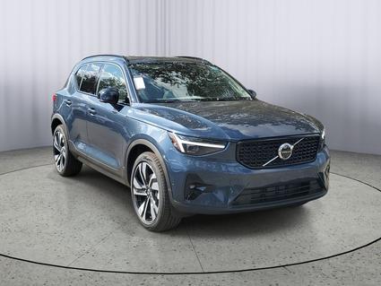 2026 Volvo XC40 Fort Myers FL