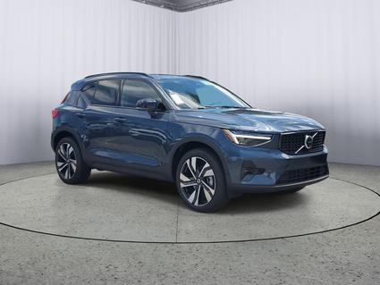 2026 Volvo XC40 Fort Myers FL