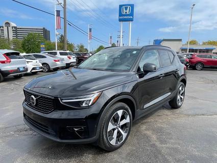 2023 Volvo XC40 Lisle IL