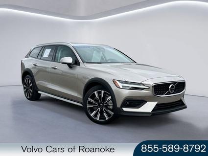 2024 Volvo V60 Cross Country Roanoke VA