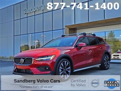 2024 Volvo V60 Cross Country Lynnwood WA