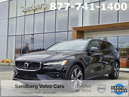 2025 Volvo V60 Cross Country Lynnwood WA