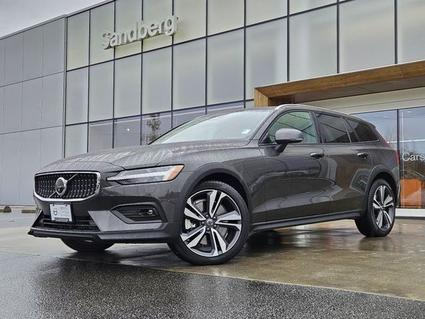 2025 Volvo V60 Cross Country Lynnwood WA