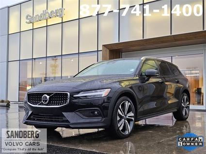 2025 Volvo V60 Cross Country Lynnwood WA