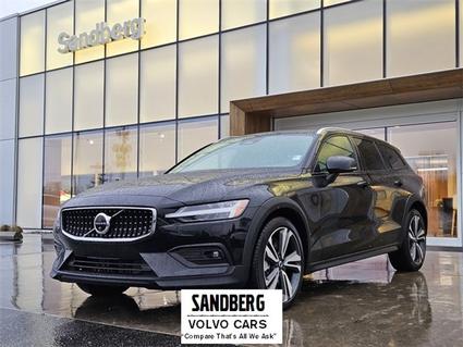 2025 Volvo V60 Cross Country Lynnwood WA