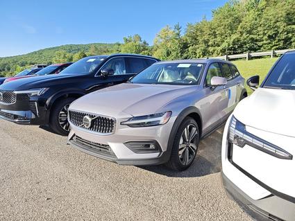 2026 Volvo V60 Cross Country Roanoke VA