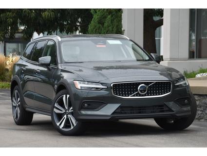 2026 Volvo V60 Cross Country Lexington KY