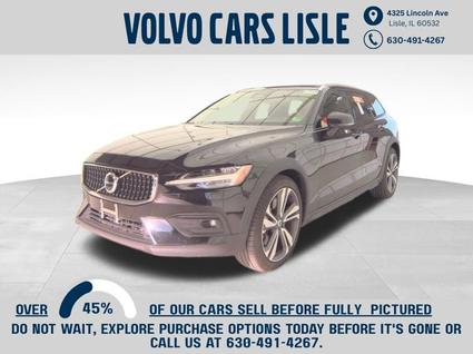 2025 Volvo V60 Cross Country Lisle IL