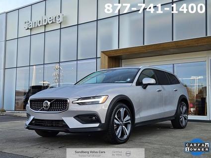 2025 Volvo V60 Cross Country Lynnwood WA