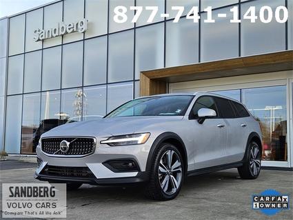 2025 Volvo V60 Cross Country Lynnwood WA