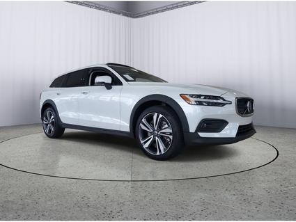 2026 Volvo V60 Cross Country Fort Myers FL