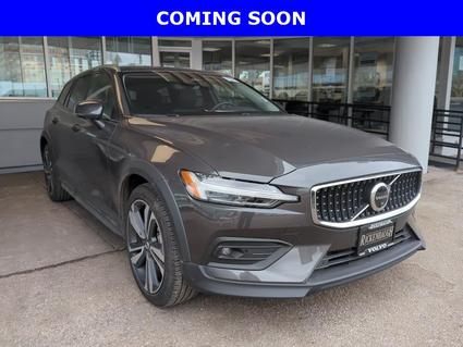 2025 Volvo V60 Cross Country Denver CO