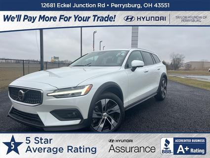 2025 Volvo V60 Cross Country Perrysburg OH
