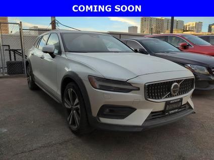 2025 Volvo V60 Cross Country Denver CO
